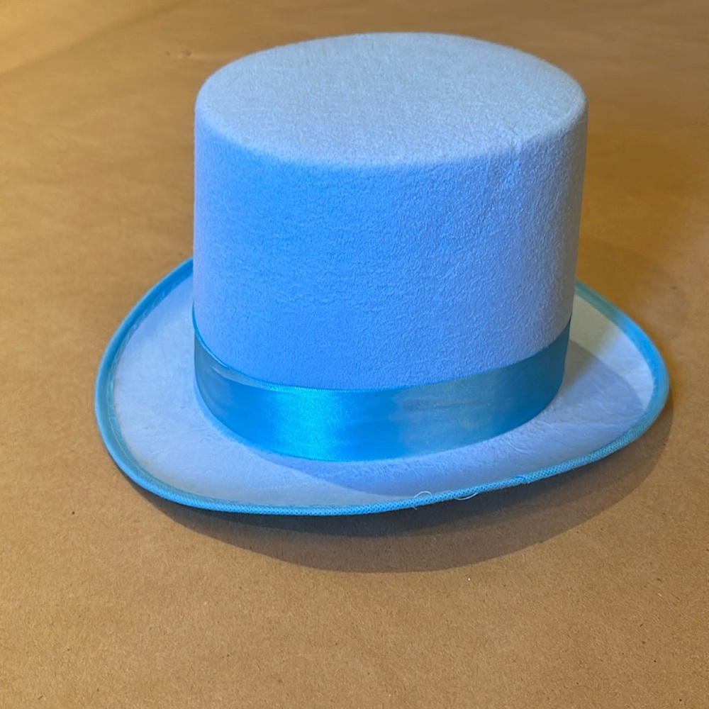 Baby blue top hat only